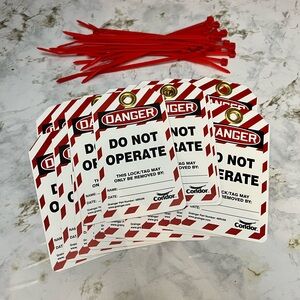 Do NOT Operate Tags (25 Pack) - Lock Out Tag Out - LOTO - Condor